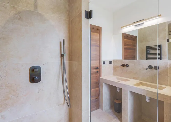 Maison St Tropez Dans Les Vignes וילה סן טרופז