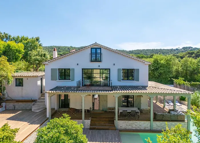 וילה Maison St Tropez Dans Les Vignes סן טרופז
