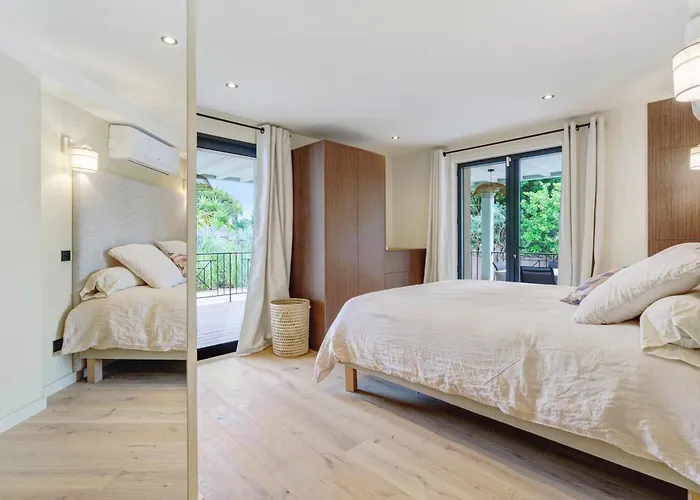 Maison St Tropez Dans Les Vignes